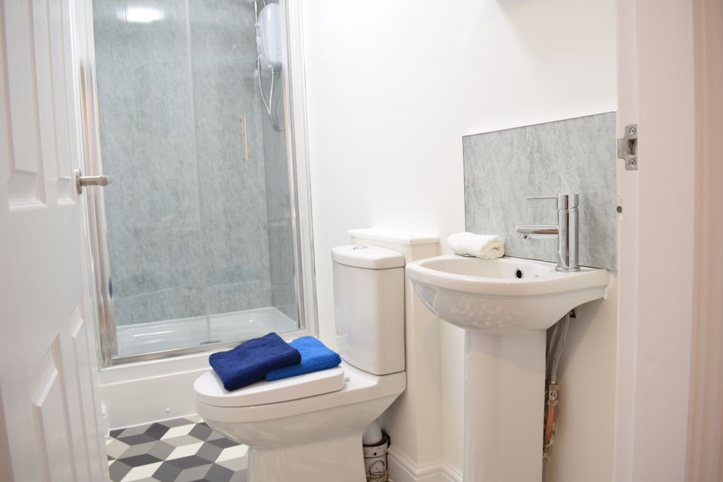 Property photo 3 of 5