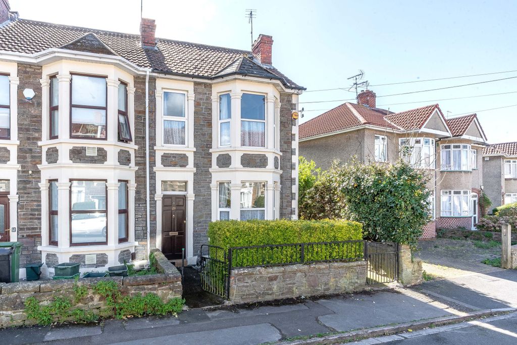 Property photo 1 of 17 1