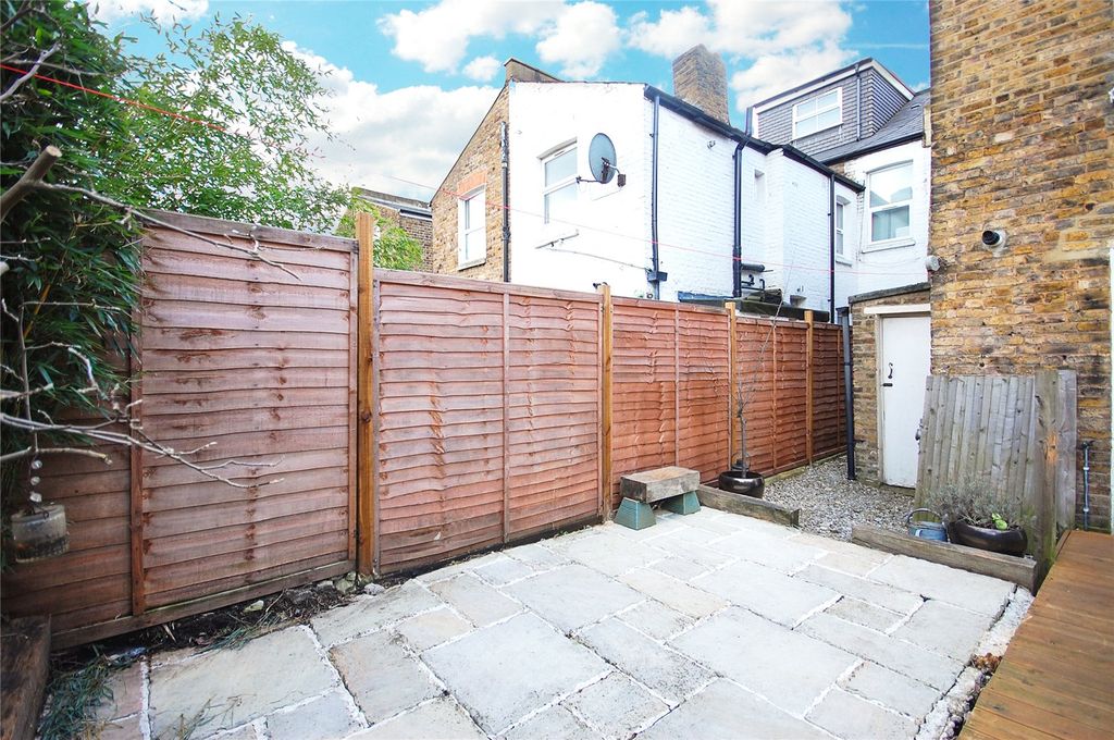 Property photo 3 of 7 Picture No. 04