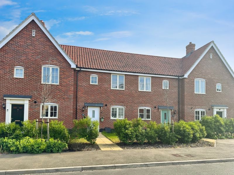 Property photo 1 of 15 Middleton Mews