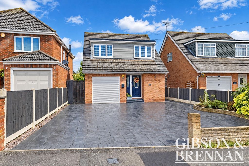 Property photo 1 of 35 5695590