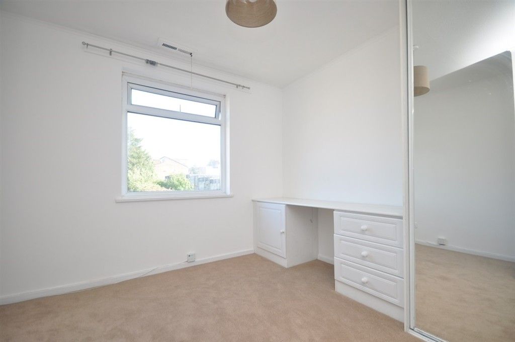 Property photo 3 of 13 Room