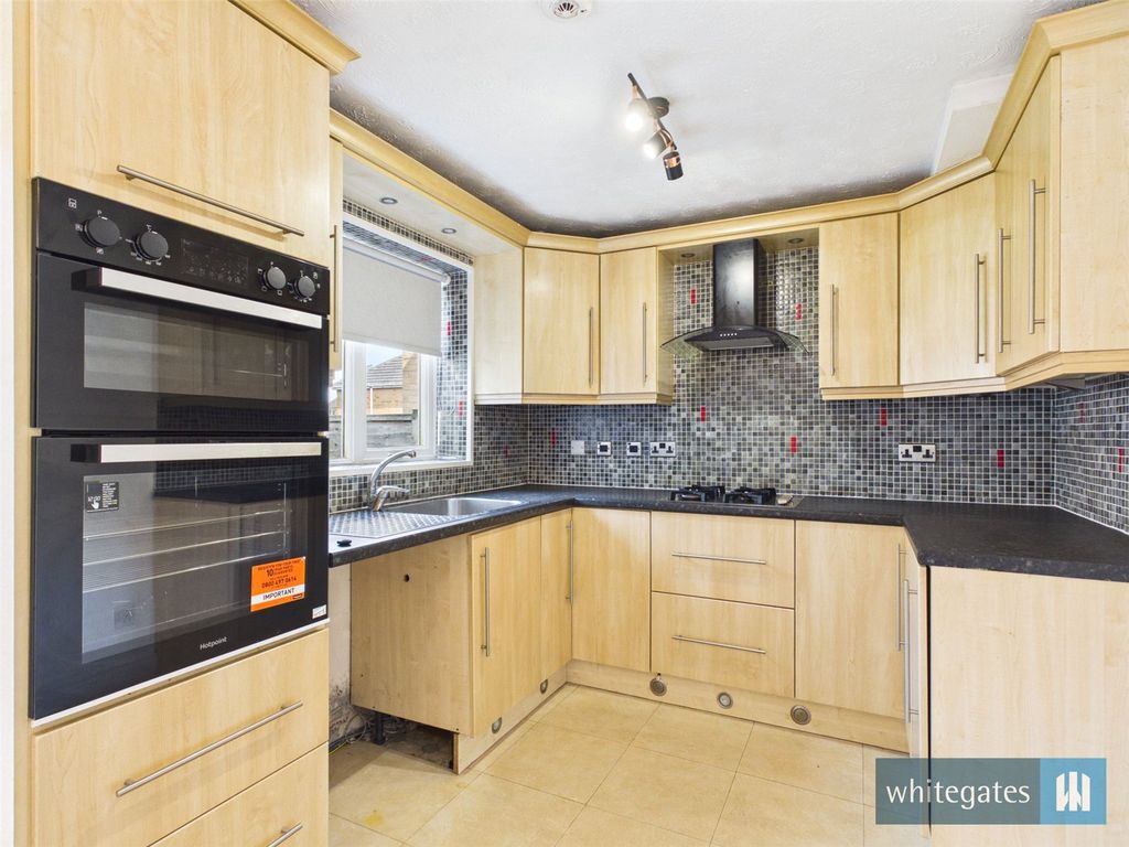 Property photo 3 of 12 Picture No. 27