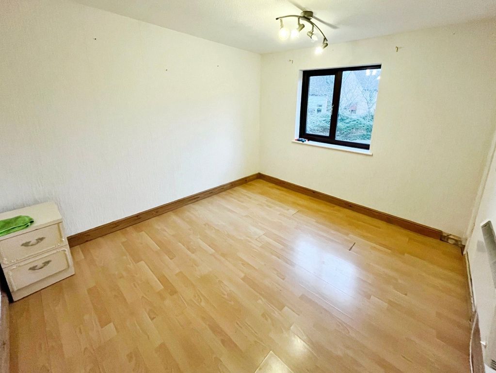 Property photo 2 of 7 Bedroom