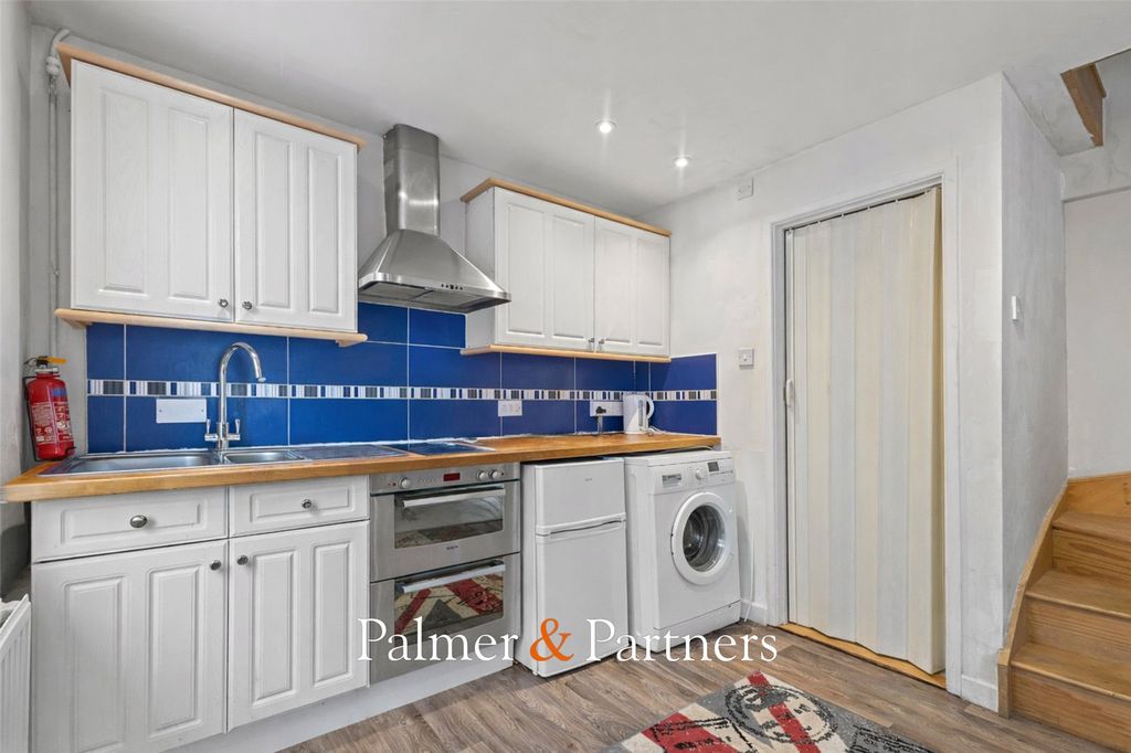 Property photo 3 of 8 Picture No. 07