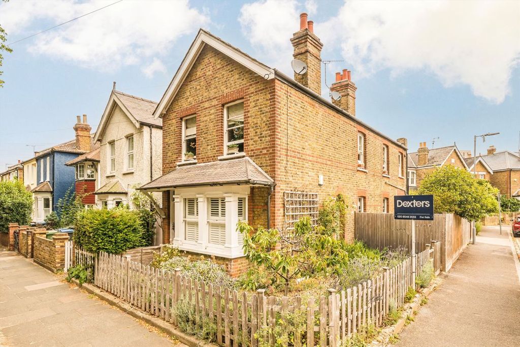 Property photo 1 of 7