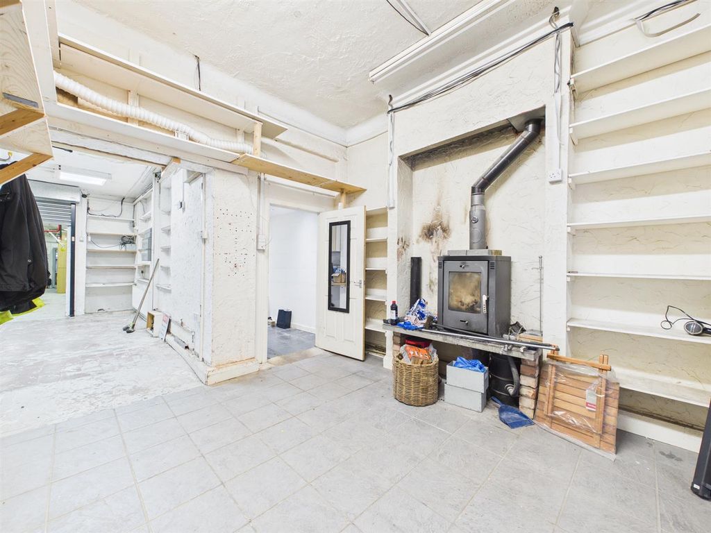 Property photo 2 of 51 Cam03844G0-Pr0412-Still006.Jpg