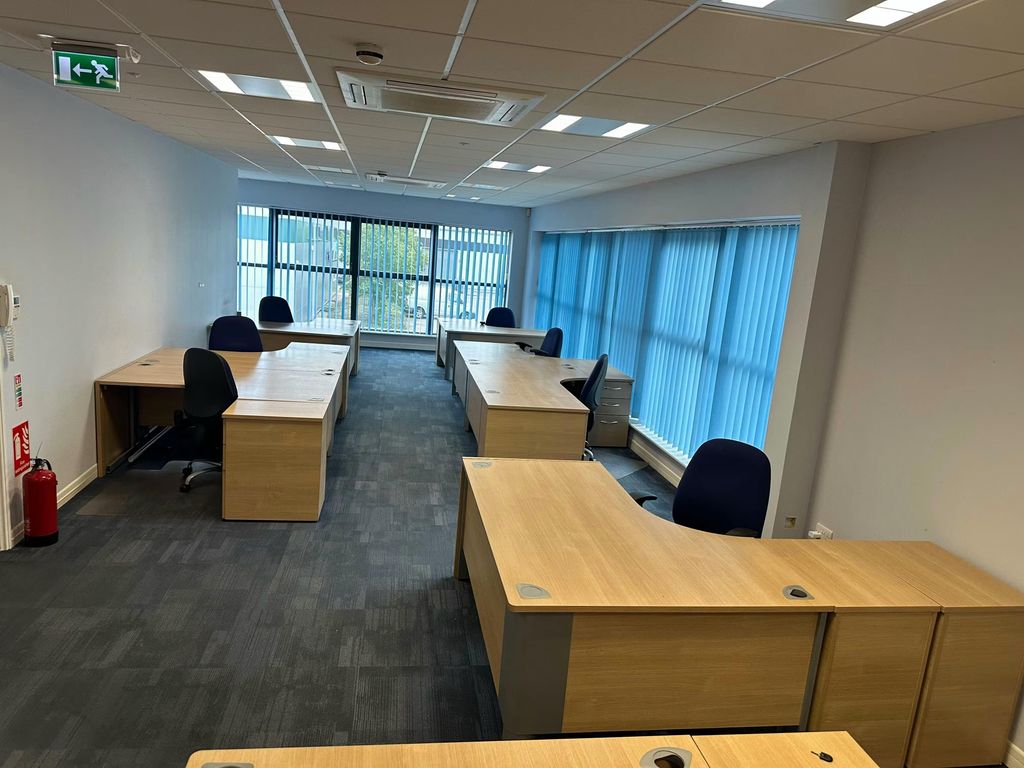 Property photo 3 of 8 Anglo Office1.Jpg