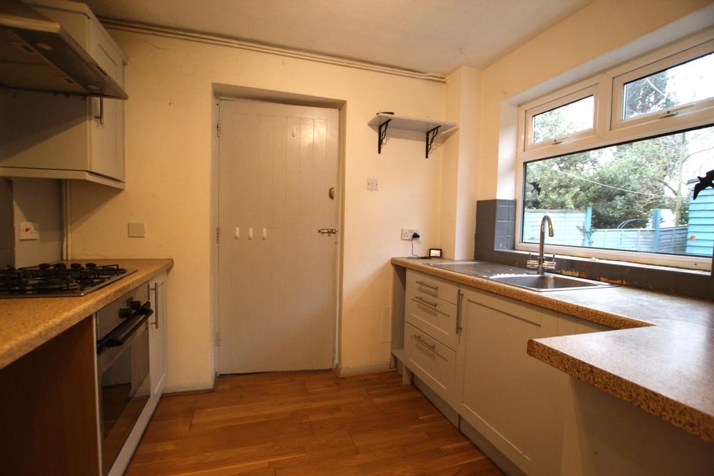 Property photo 3 of 11 Kitchen.Jpg