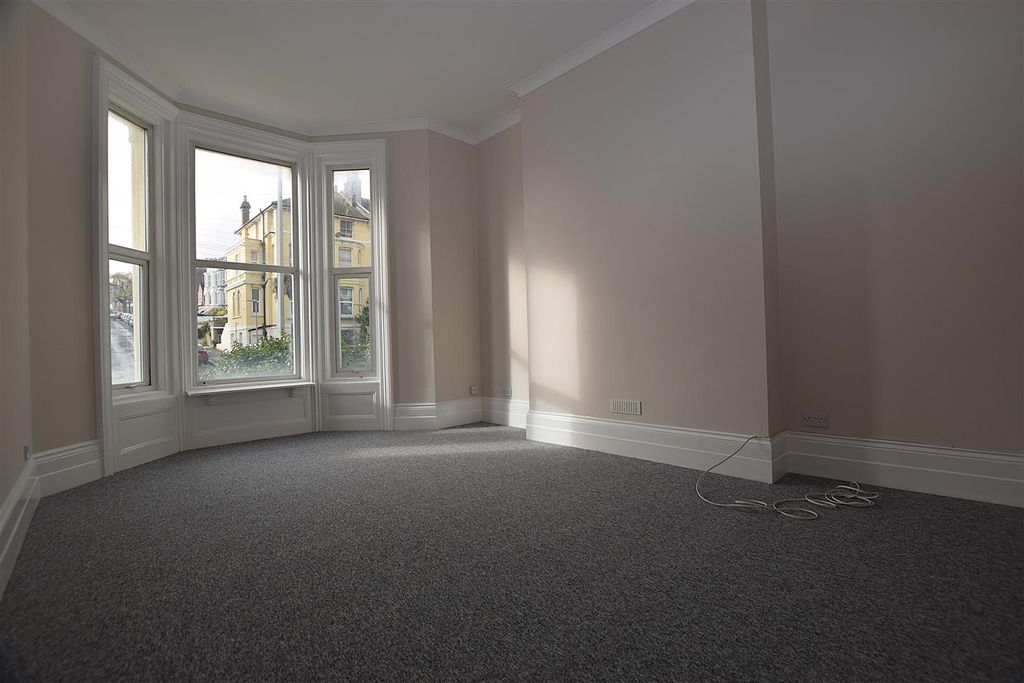 Property photo 2 of 8 Dsc_1047.Jpg