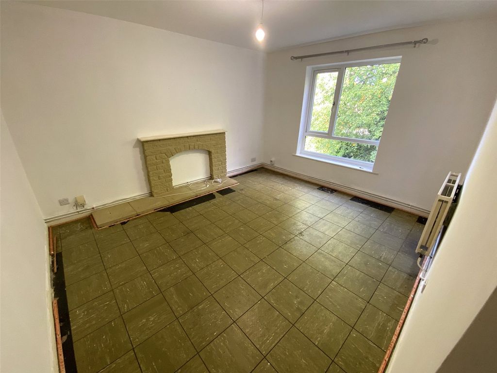 Property photo 2 of 11 Picture No. 06