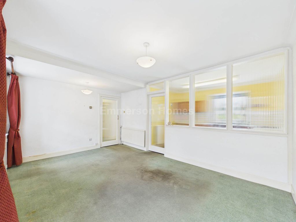 Property photo 3 of 27