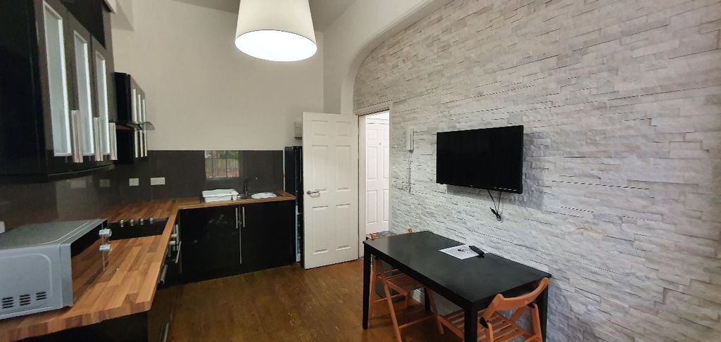 Property photo 2 of 16 Lounge/Kitchen