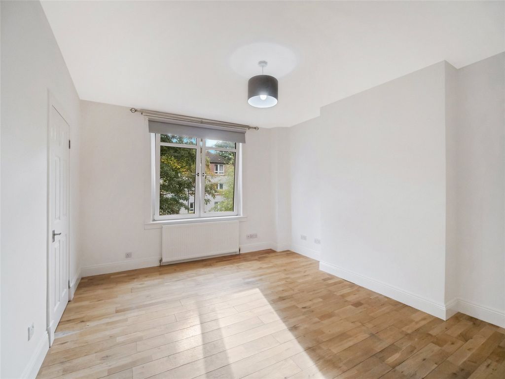 Property photo 2 of 13 2