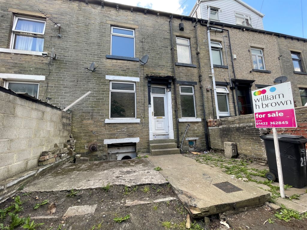 Property photo 1 of 3