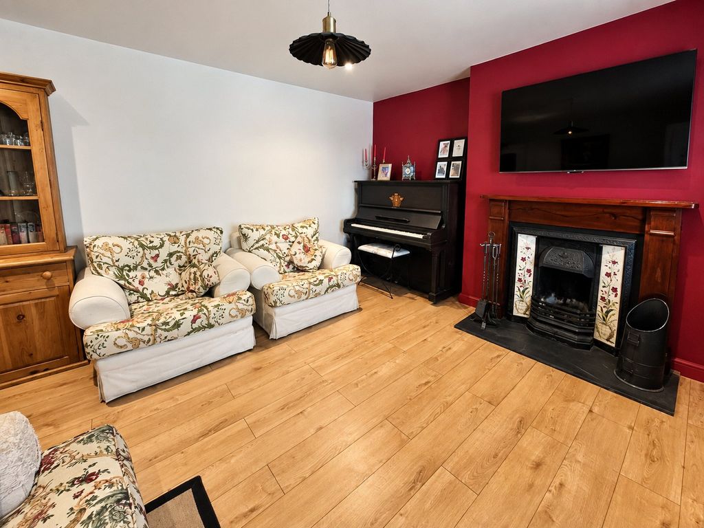 Property photo 2 of 26 Picture No. 49