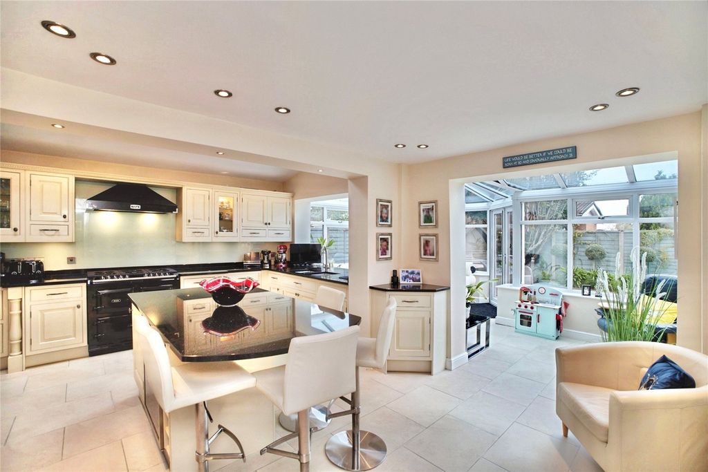 Property photo 1 of 15 Picture No. 25