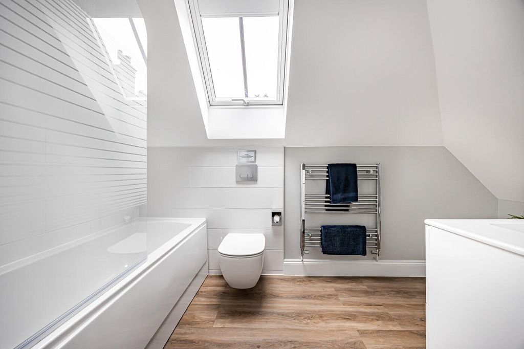 Additional image 28 of 7 bed detached house for saleHarpsden Woods, Harpsden, Henley-On-Thames, Oxfordshire RG9