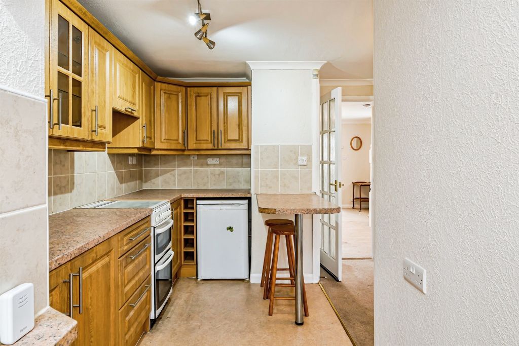 Property photo 2 of 20