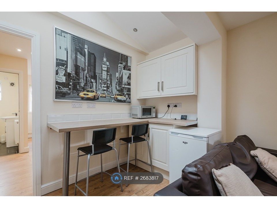 Property photo 2 of 22 Breakfast Bar