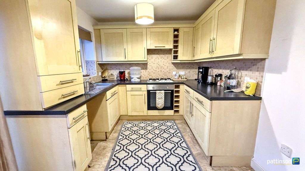 Property photo 3 of 15