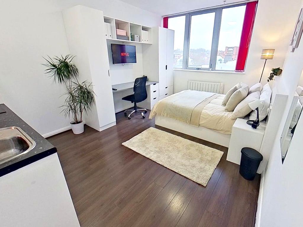 Property photo 2 of 8