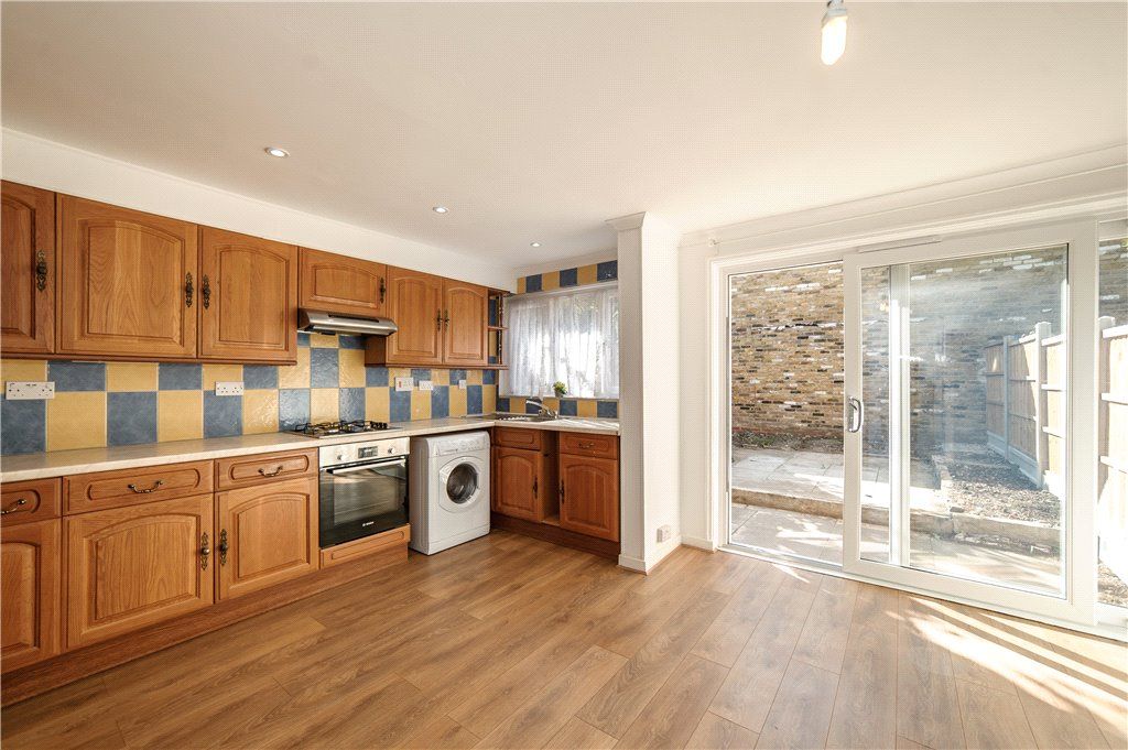 Property photo 3 of 13 Kitchen