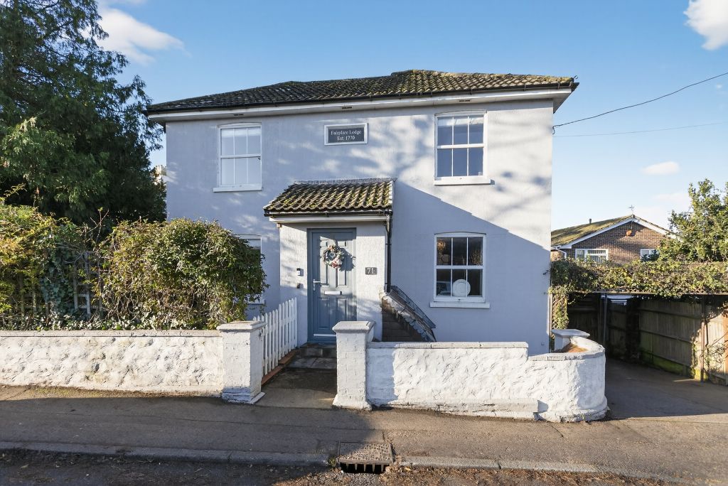 Property photo 1 of 18 Front