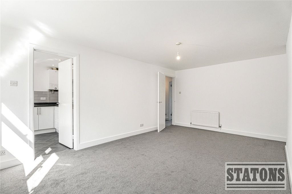 Property photo 3 of 18 Picture No. 22