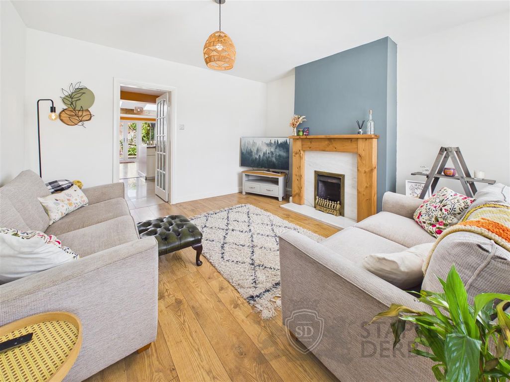 Property photo 3 of 19 Cam04645G0-Pr0038-Still015.Jpg