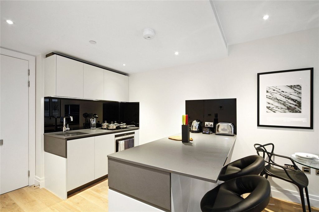 Property photo 2 of 15 Picture No. 02