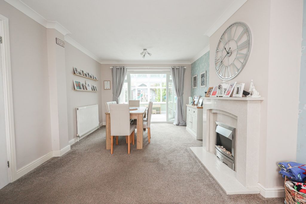 Property photo 3 of 24 4336662