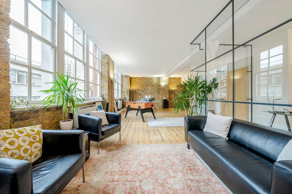 Property photo 1 of 19 13728272068Fa16A423860.Jpg