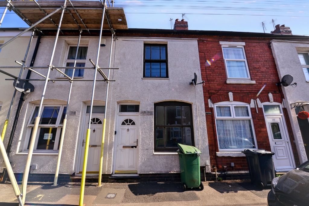 Property photo 1 of 18 100 Miner Street, Walsall, West Midlands, Ws2 8Ql