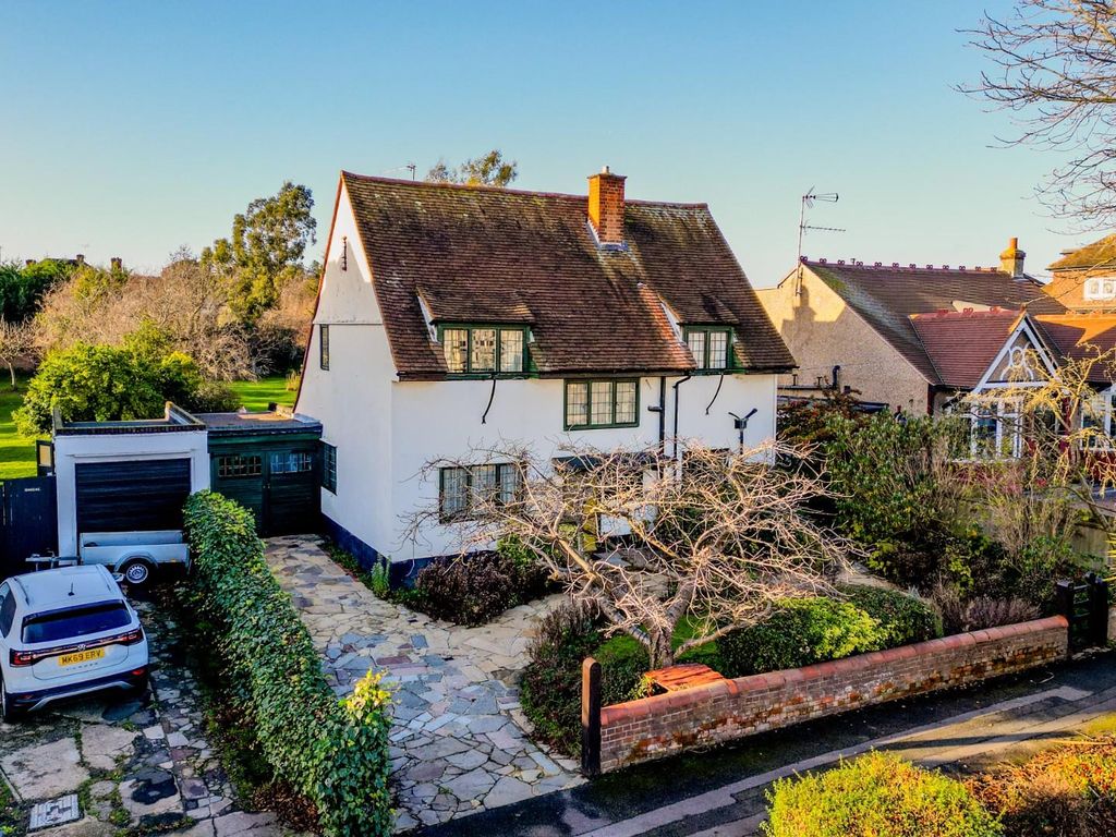 Property photo 1 of 22 Front