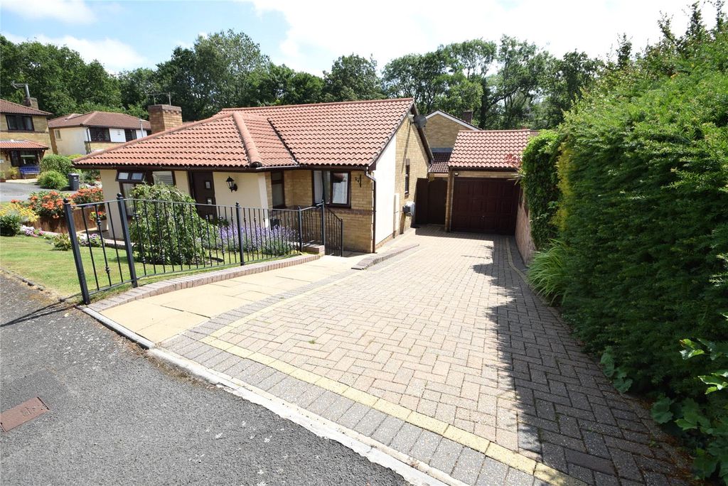 Property photo 2 of 26 Picture No. 65