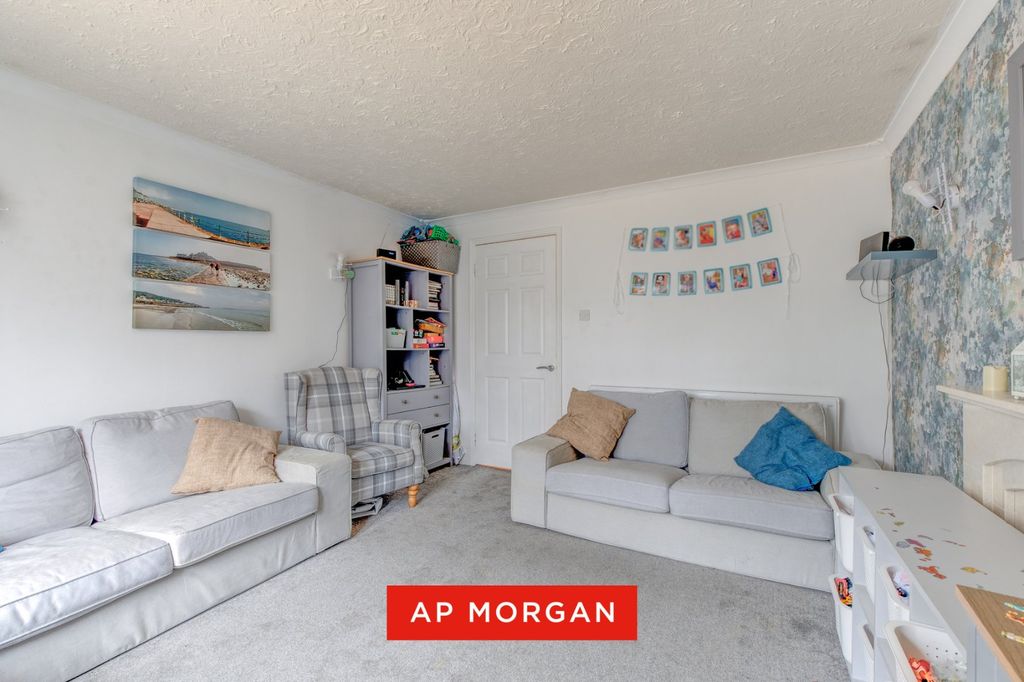 Property photo 3 of 14 Picture No. 15