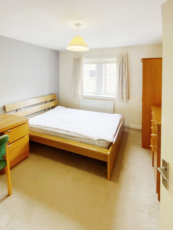 Property photo 2 of 10 Bright, Neutral Double Bedroom With A Wooden Bed F...