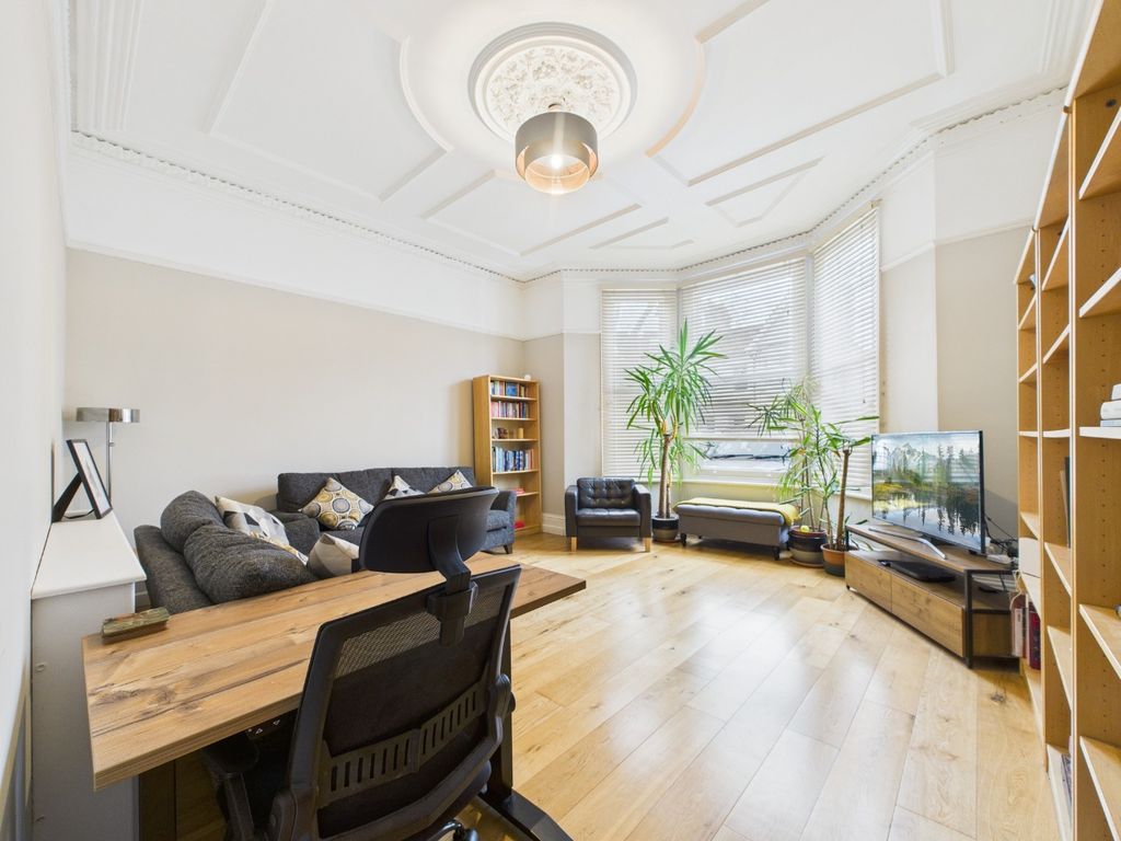 Property photo 1 of 10 4567822