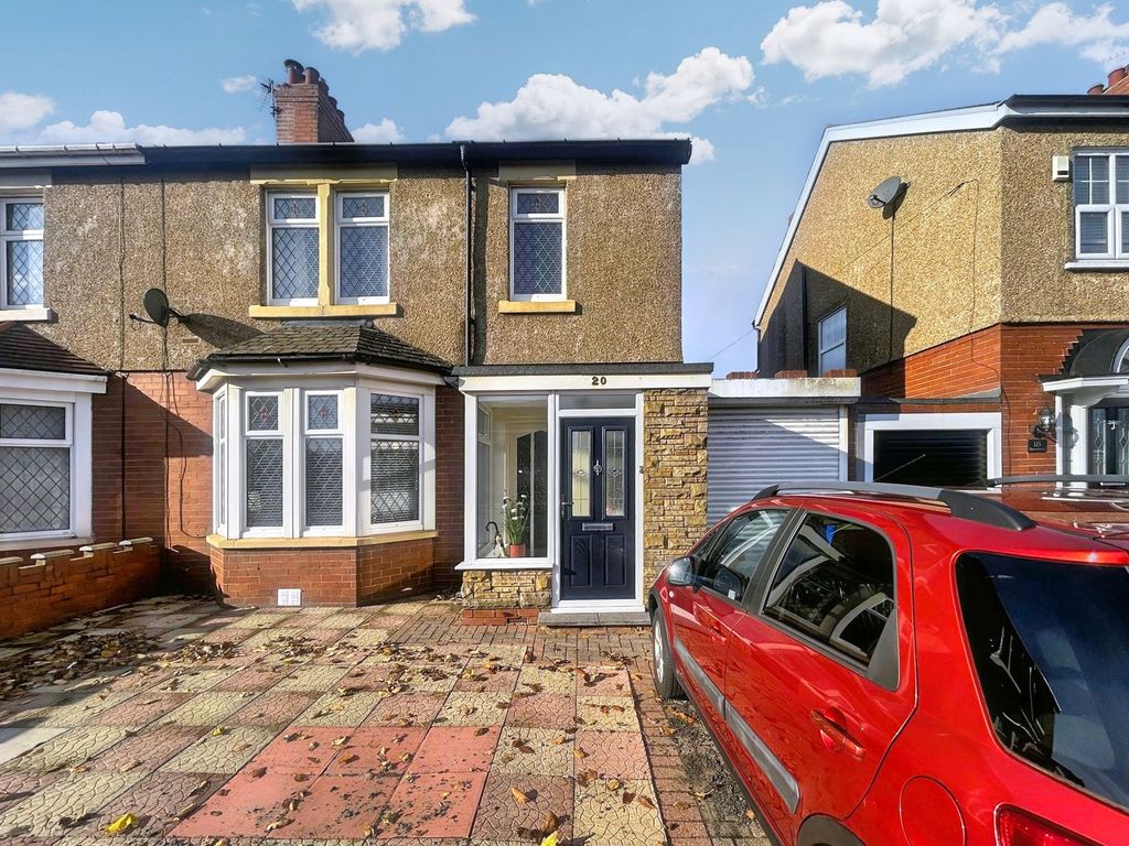 Property photo 1 of 17