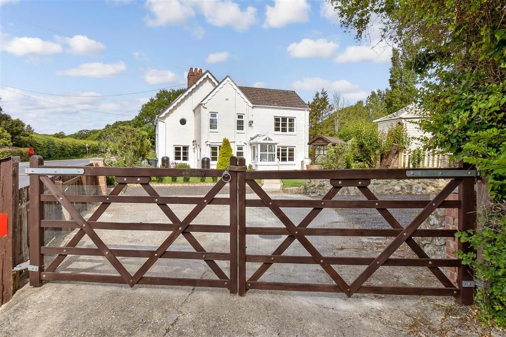 Property photo 3 of 13 External Lifestyle Photograph
