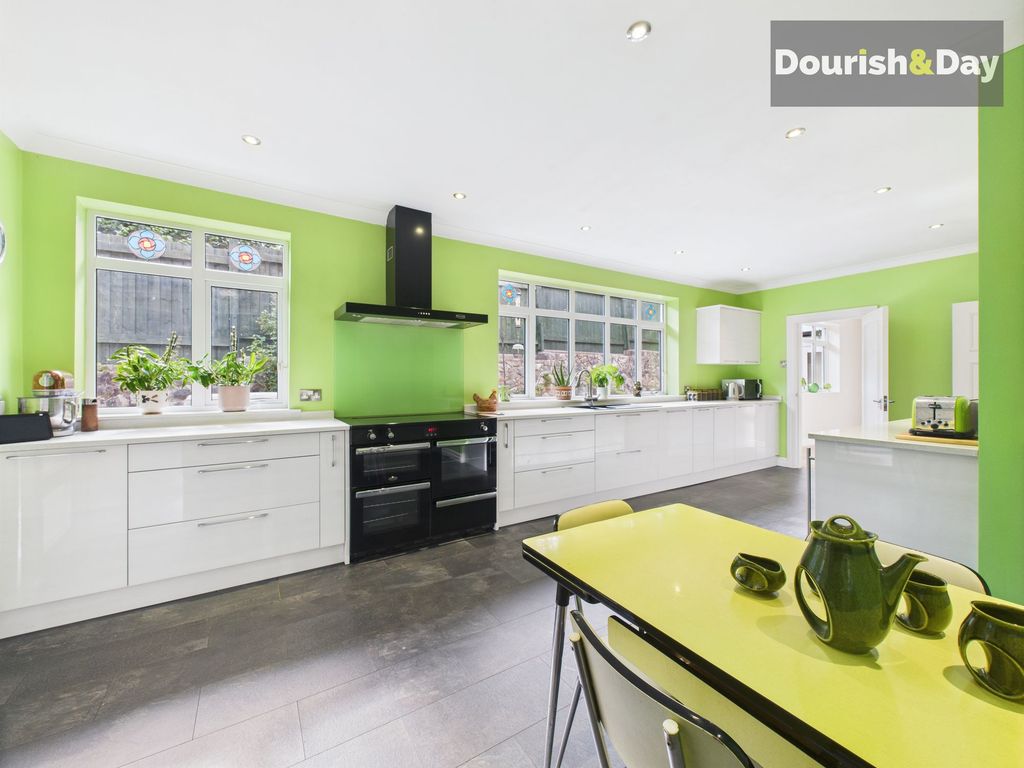 Property photo 2 of 51 Breakfast Kitchen