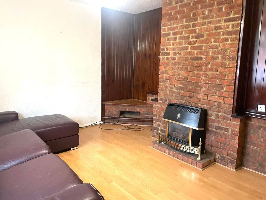 Property photo 2 of 6 Gallery