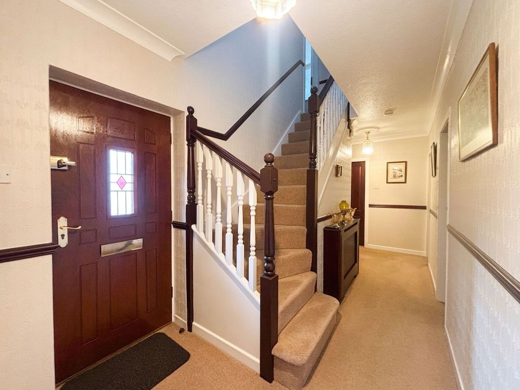Property photo 2 of 30