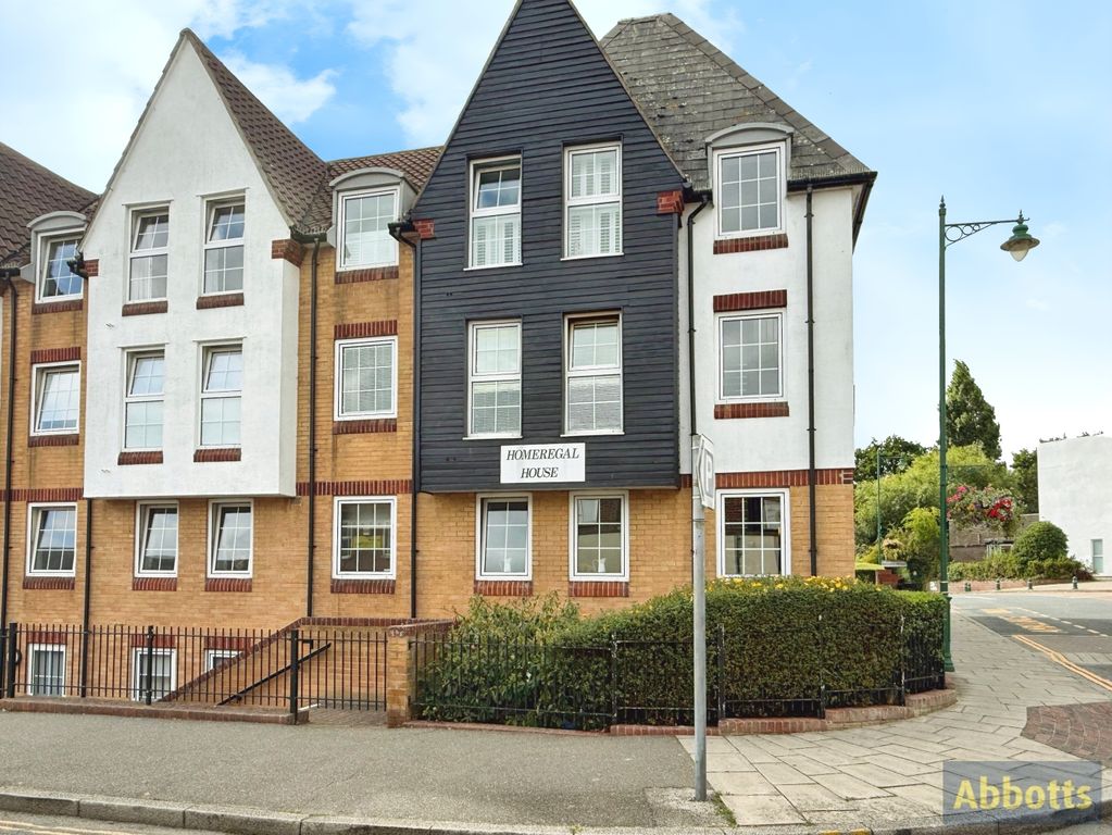 Property photo 1 of 6