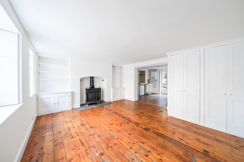 Property photo 2 of 11 Picture No. 52