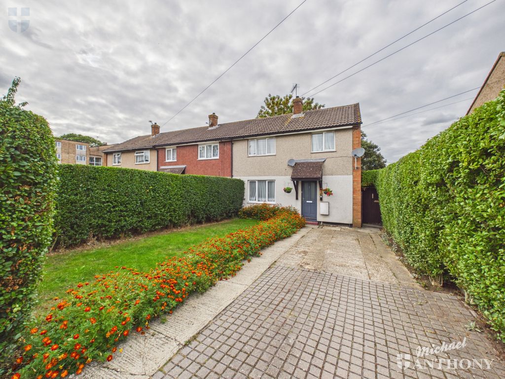 Property photo 1 of 13 Cam03852G0-Pr0799-Still017