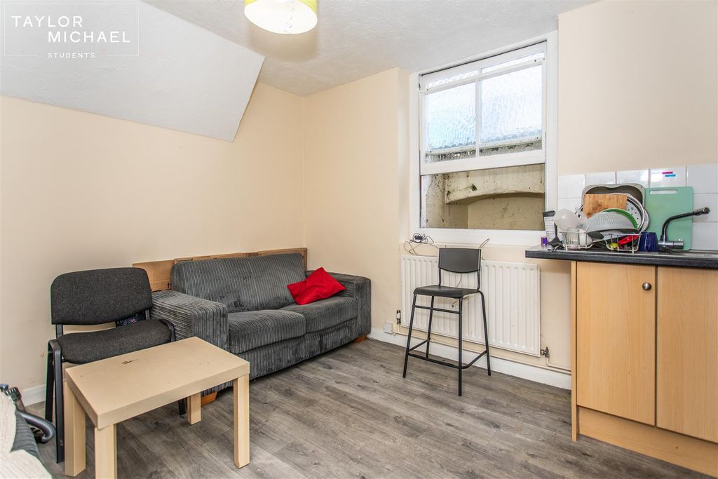 Property photo 2 of 15 Living Room