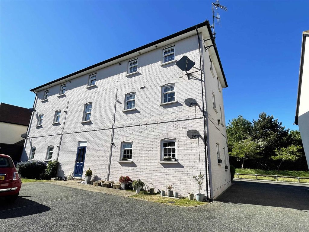 Property photo 1 of 17 Front.Jpg