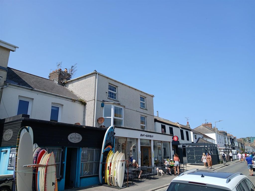 Property photo 1 of 9 Flat 2, 72 Fore Street